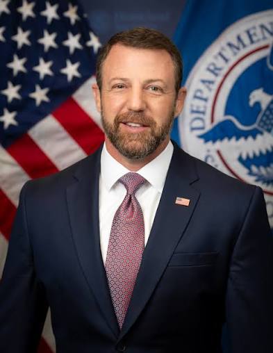Markwayne Mullin official portrait